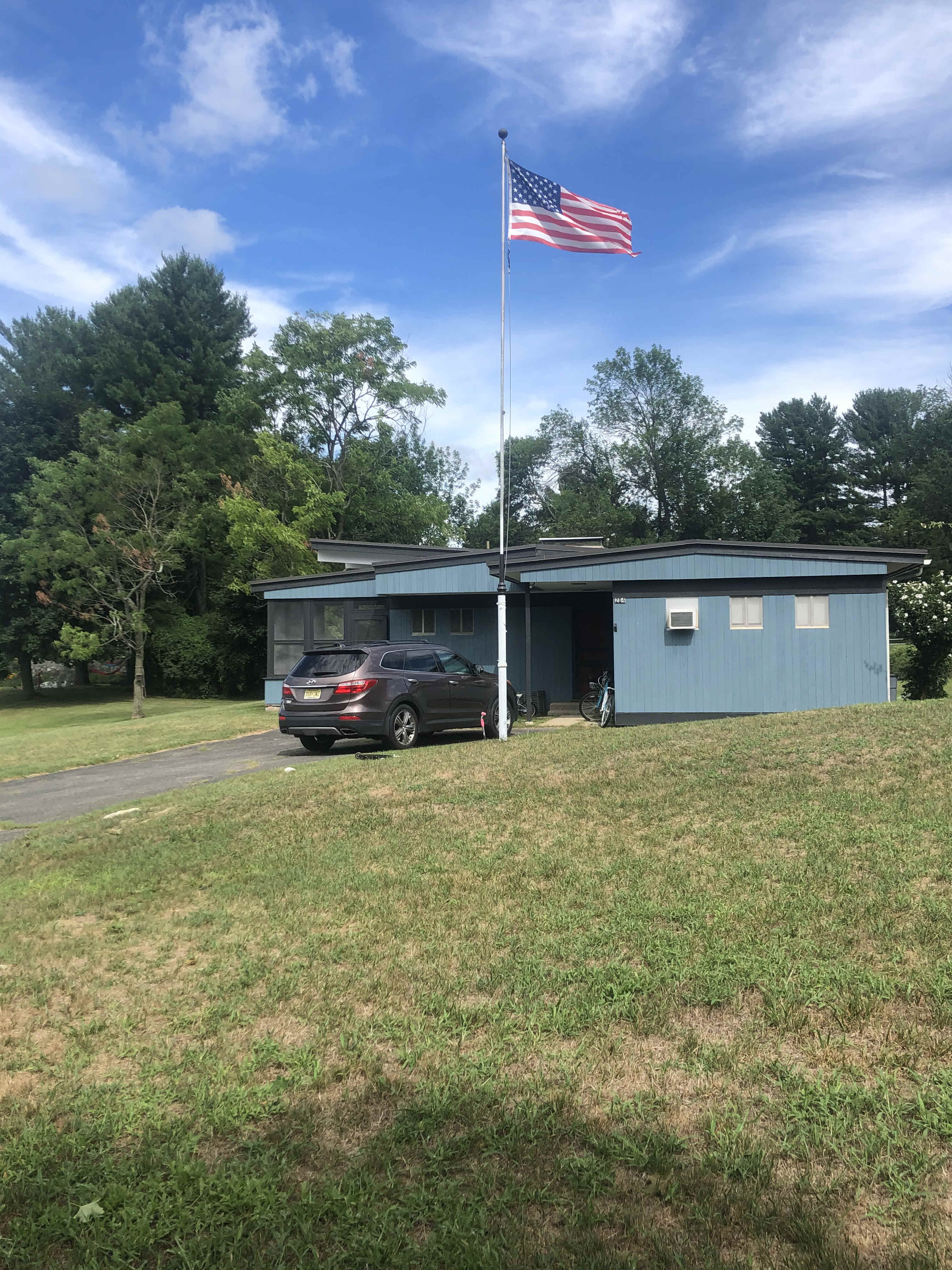 Building photograph for 284 TWIN LAKES ROAD